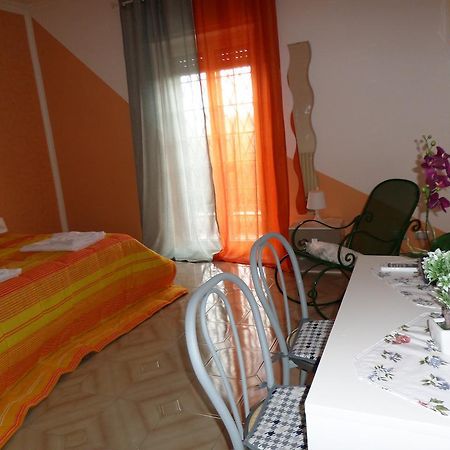 B&B Villino Lory Марино Экстерьер фото